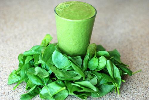 A szembetegség - A sötétzöld leveles zöldségek és a lutein – segítője a lutein.